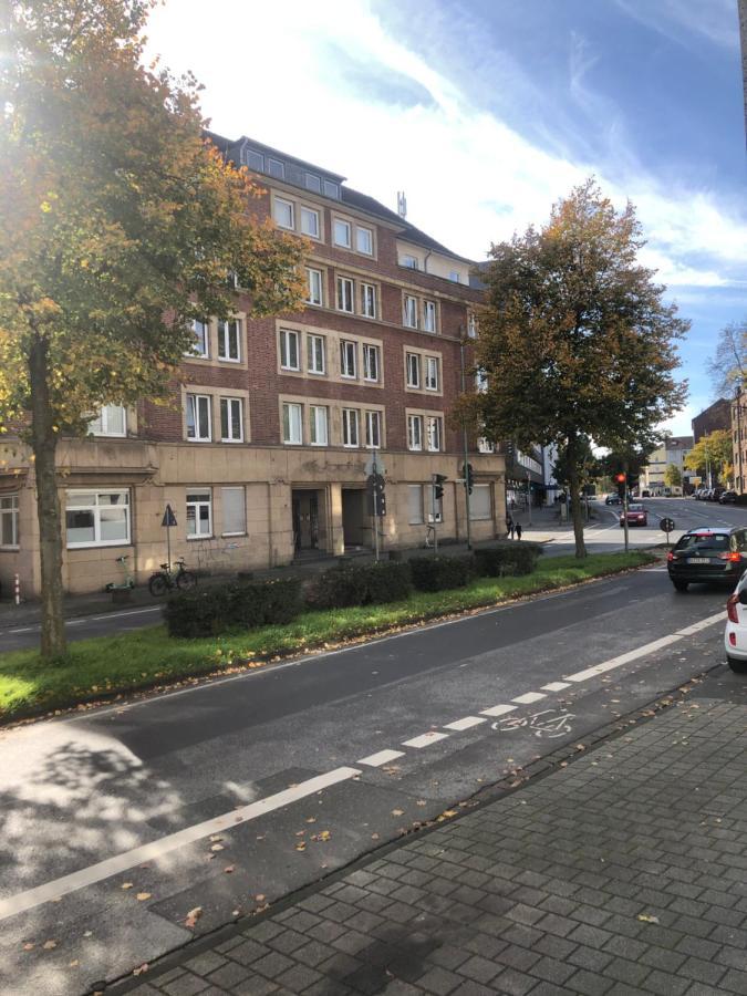 Golden Design Apartment Familie Business 6 Pers Buero Fitnessecke Naehe Messe Dus 1000 Mbit Duisburg Exterior foto